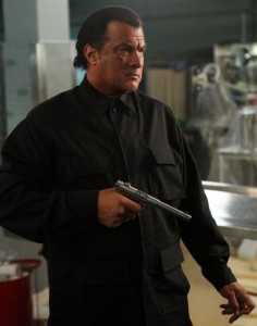 Steven Seagal é a estrela do longa-metragem